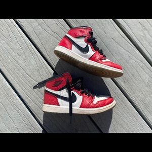 Jordan 1 Retro High Spider-Man Red Sneakers
